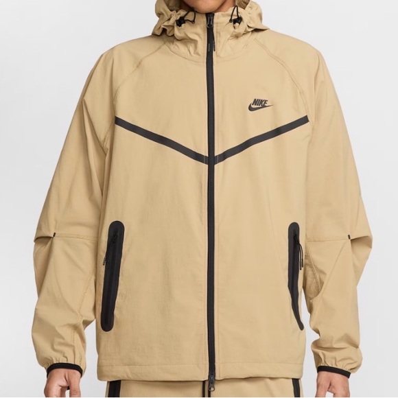 Nike Other - Nike Tech Men's windbreaker